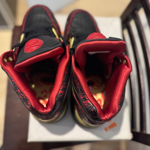 Rare Shoes ! Made for Chinese New Year ! Year of the OX ! Reebook Pump Shoes - Picture 5 of 9